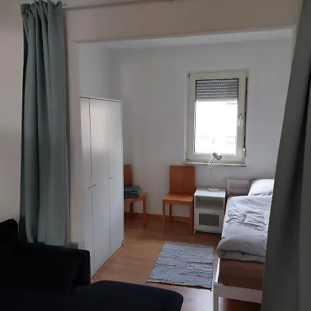 Komplett Ausgestattete 2 Zimmerwohnung Mit Allem Was Man Braucht