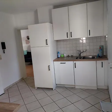 Komplett Ausgestattete 2 Zimmerwohnung Mit Allem Was Man Braucht *